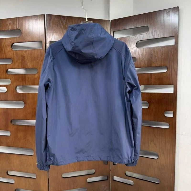 Stylish Moncler Outwear 143734