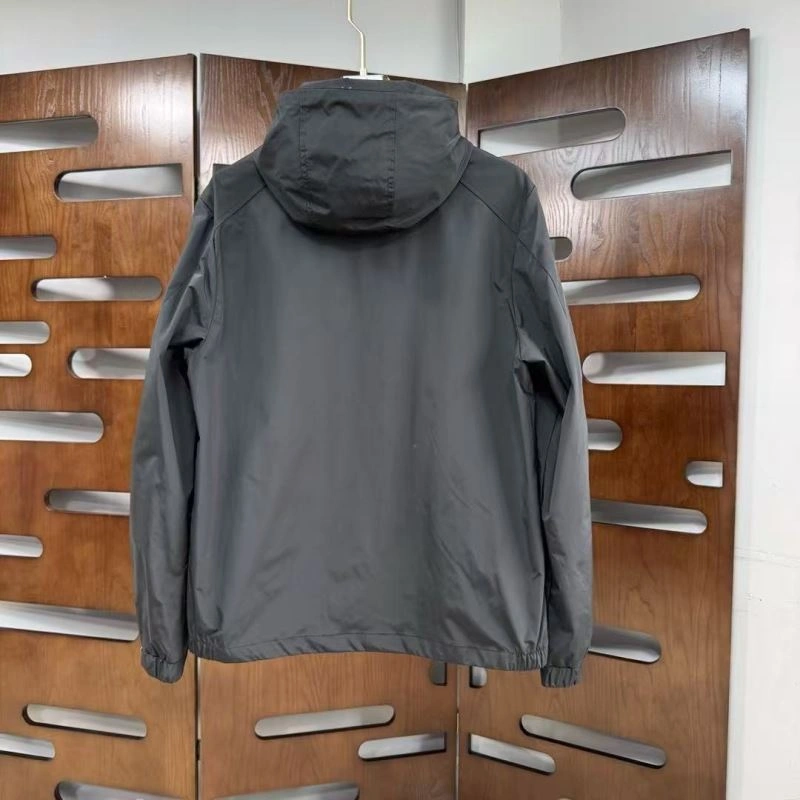 Stylish Moncler Outwear 143734