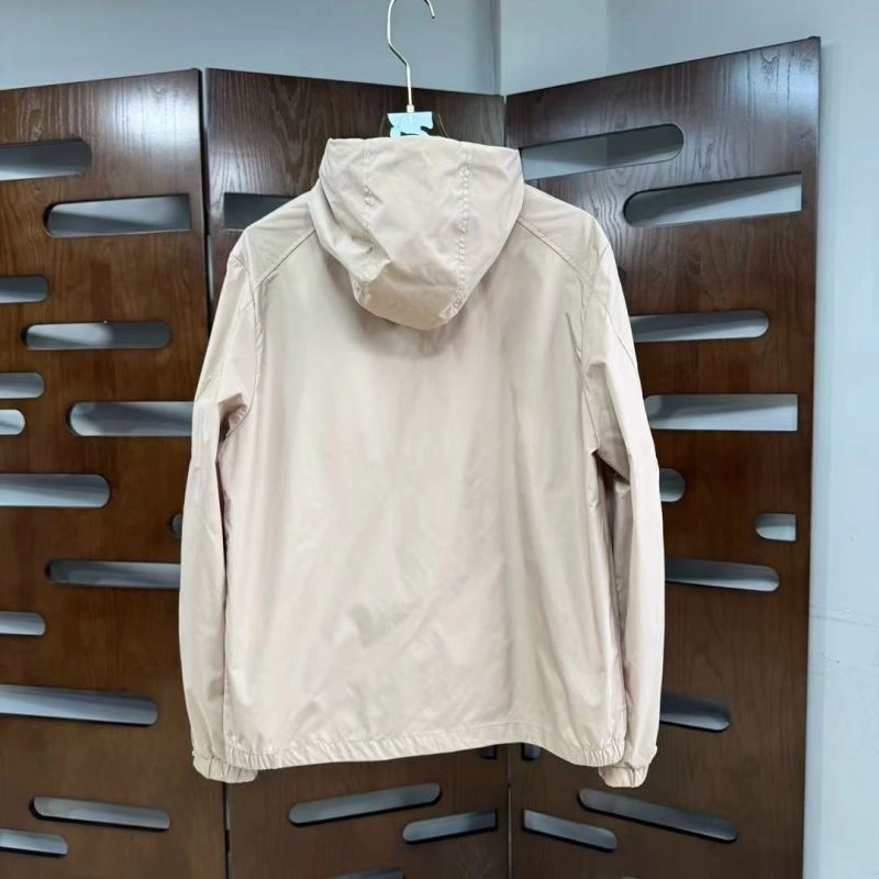 Stylish Moncler Outwear 143734
