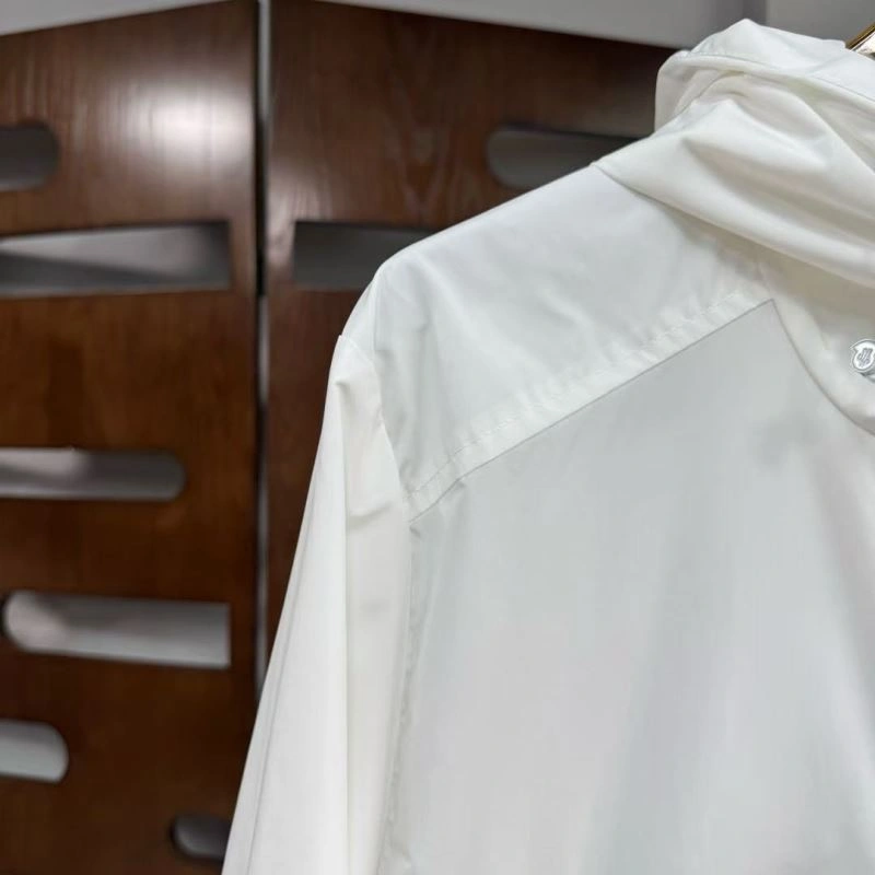 Stylish Moncler Outwear 143734