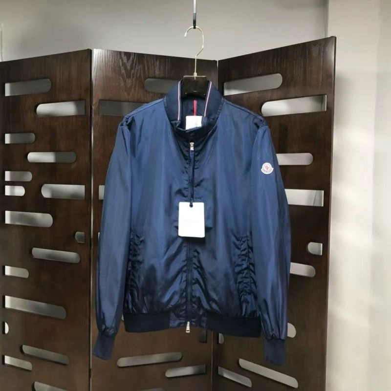 Durable Moncler Outwear 143733
