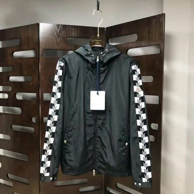 Functional Moncler Outwear 143727