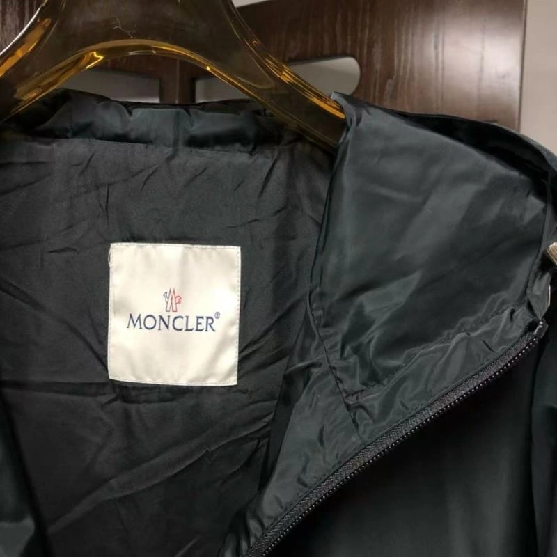 Functional Moncler Outwear 143727