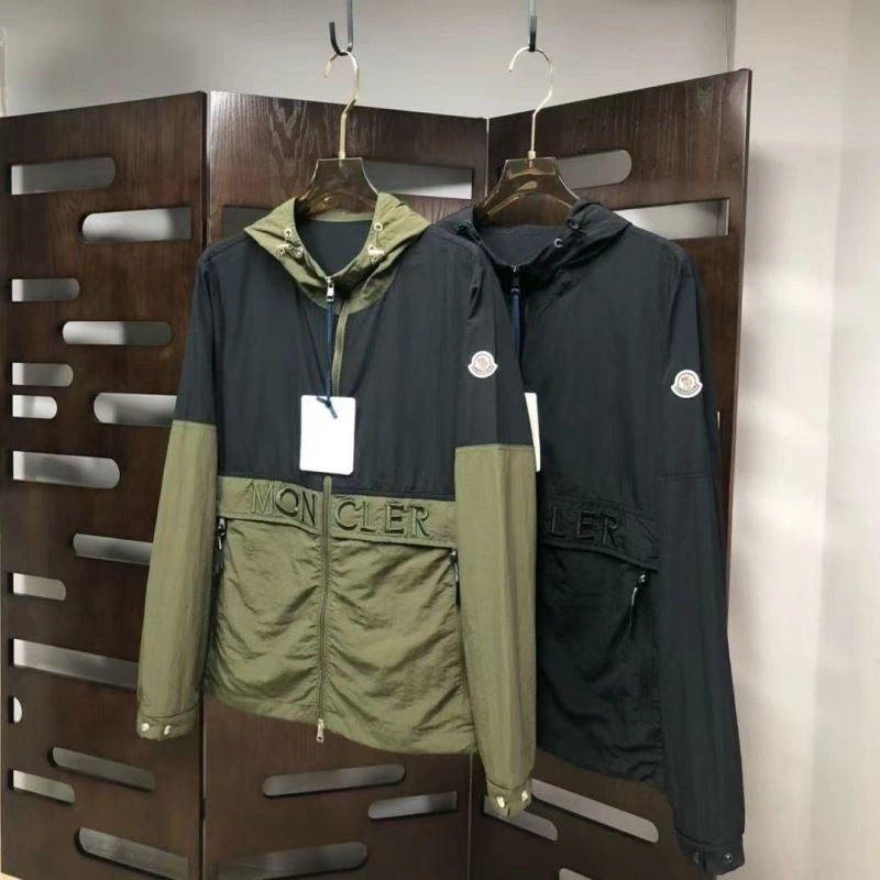 DailyWear Moncler Outwear 139989