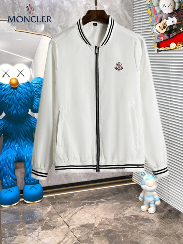 Moncler Outwear UrbanStyle 139888