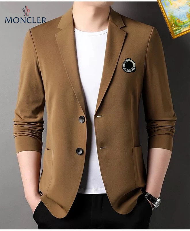 Moncler Outwear Elegant 139862