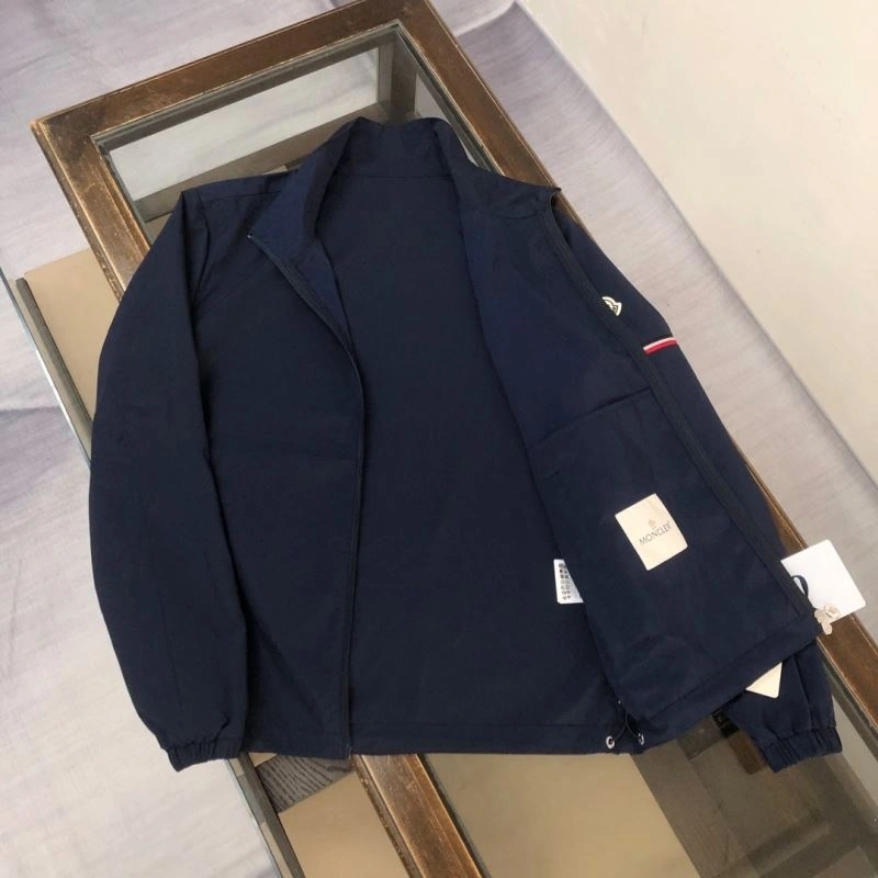 Lightweight Moncler Outwear 143613