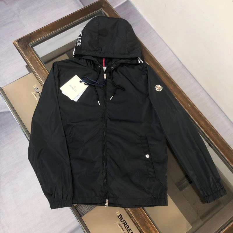 Moncler Outwear TopPick 143609