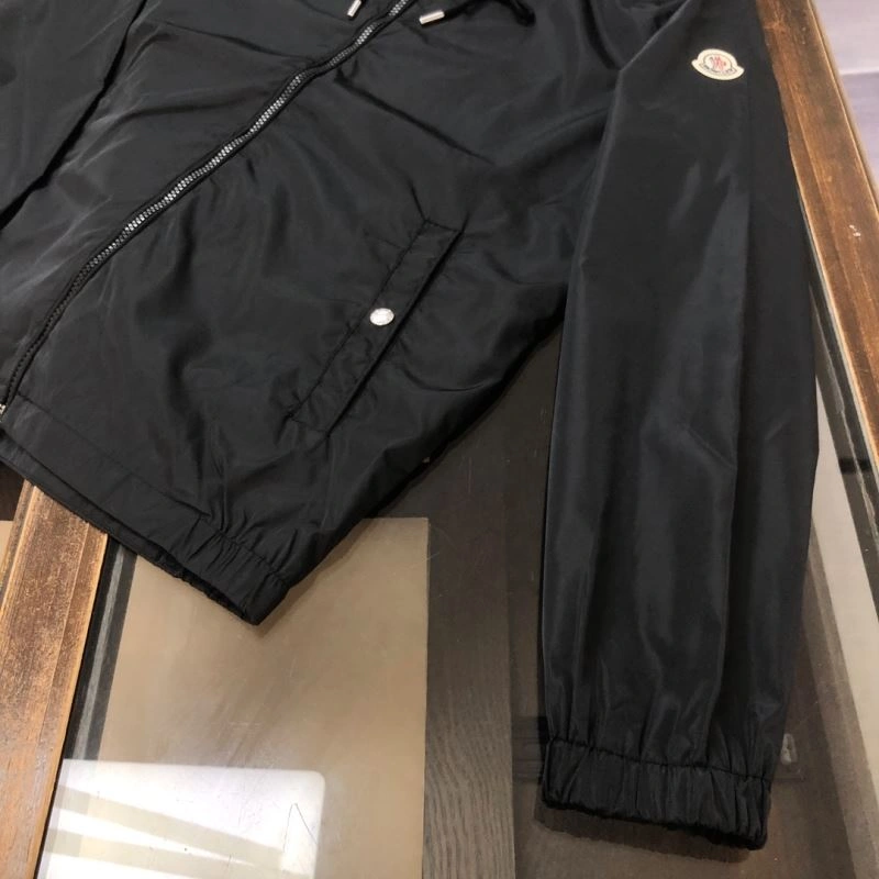 Moncler Outwear TopPick 143609