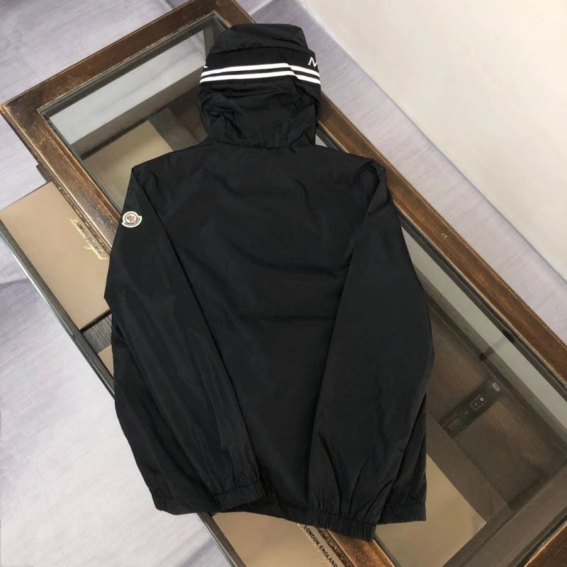 Moncler Outwear TopPick 143609