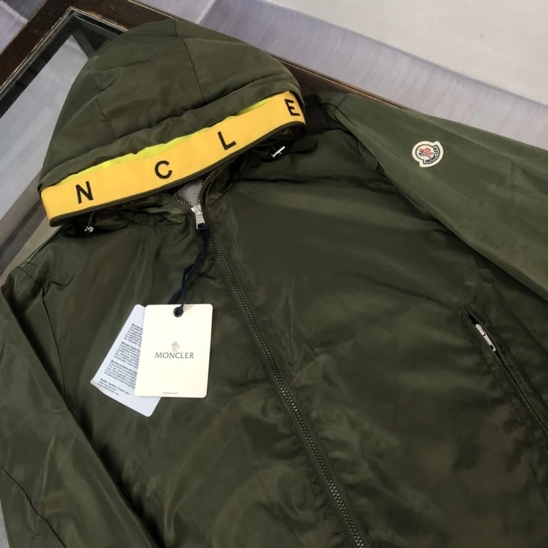 Moncler Outwear Neat 143626