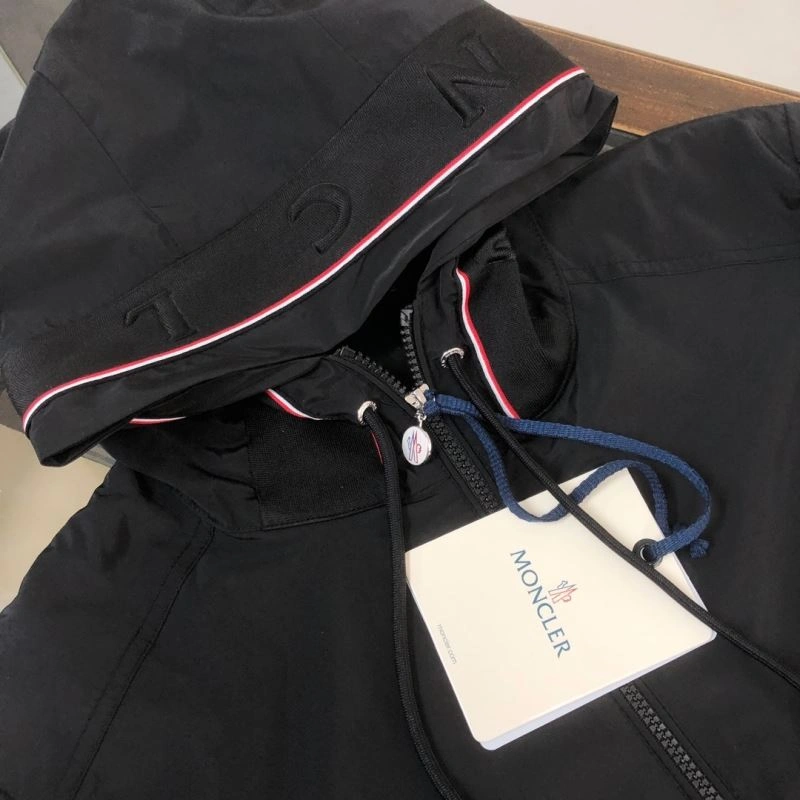Moncler Outwear NewStyle 143606