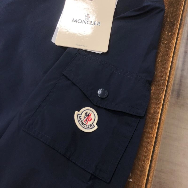 RelaxedFit Moncler Outwear 143607