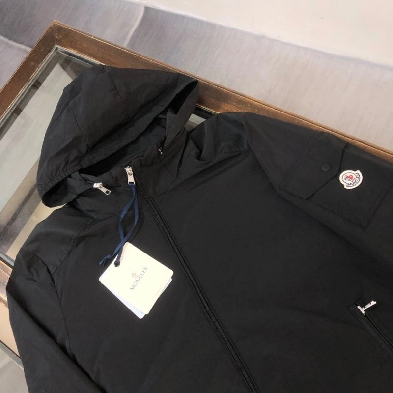 Soft Moncler Outwear 143604