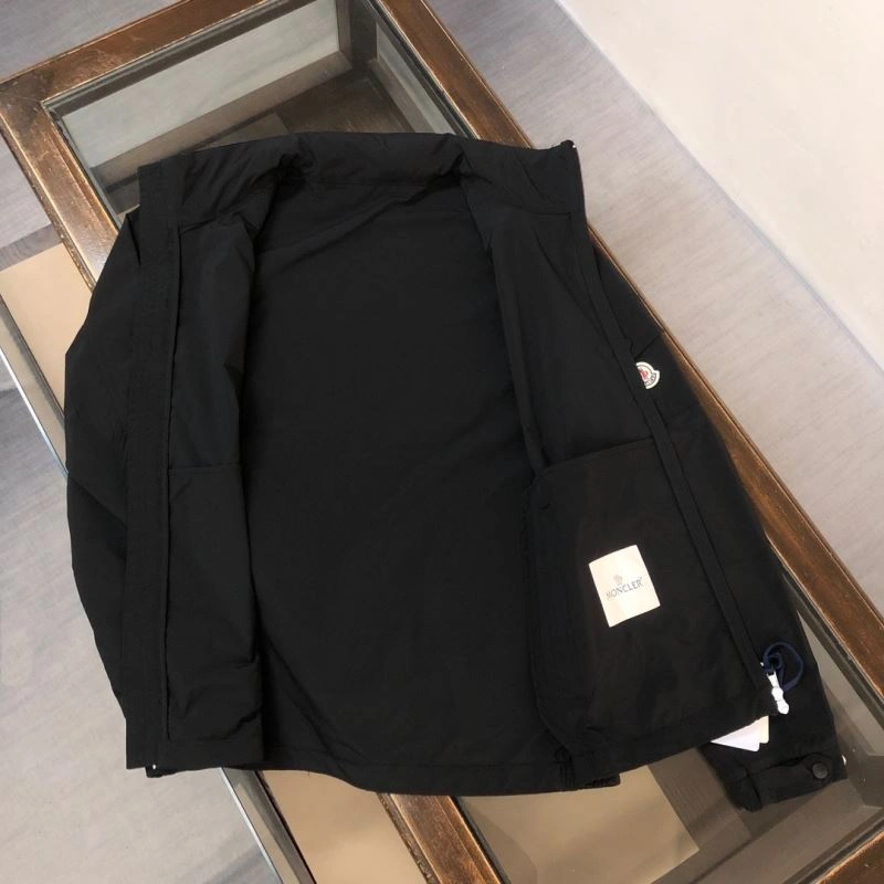 Soft Moncler Outwear 143604