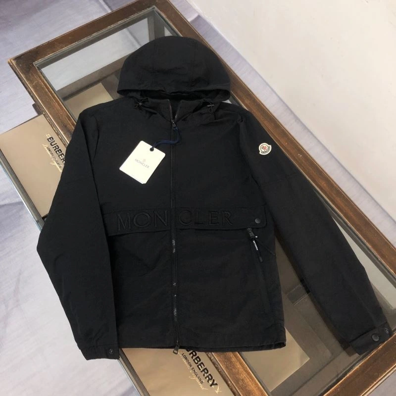 Moncler Outwear Neat 143602