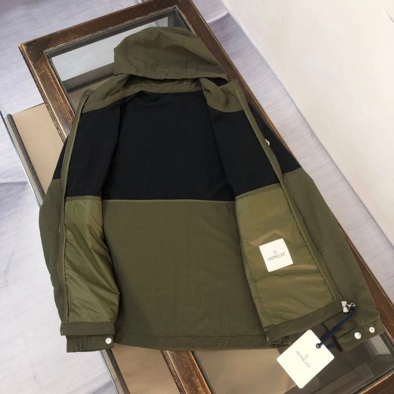 Moncler Outwear Modern 143593
