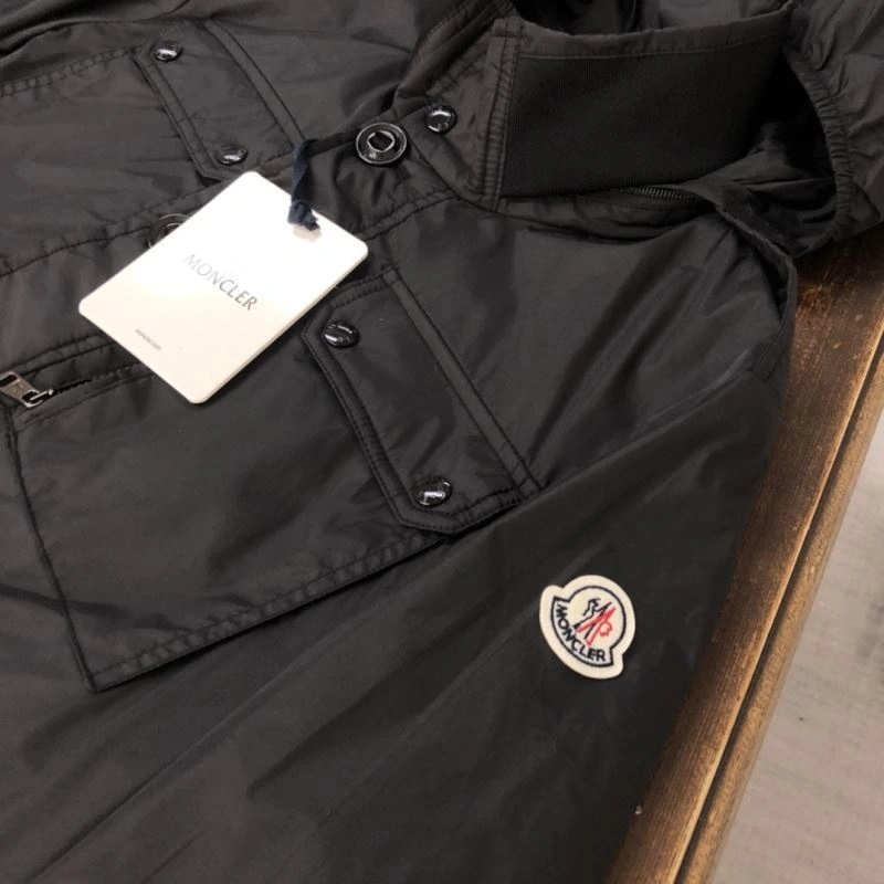 Moncler Outwear FreshLook 143590