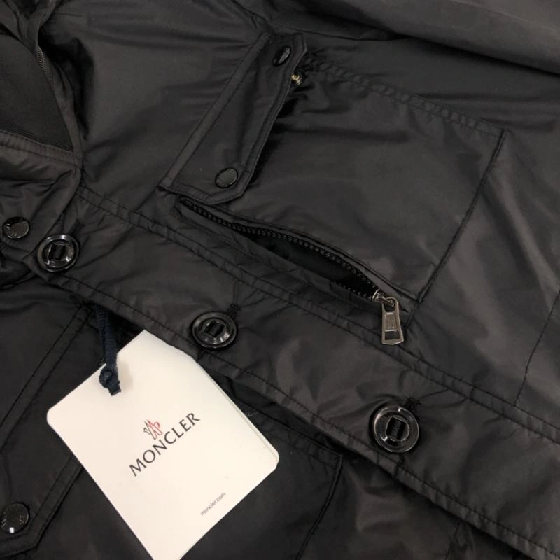 Moncler Outwear FreshLook 143590