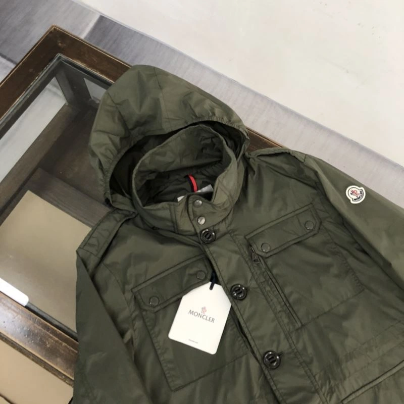 Moncler Outwear Fashionable 143598
