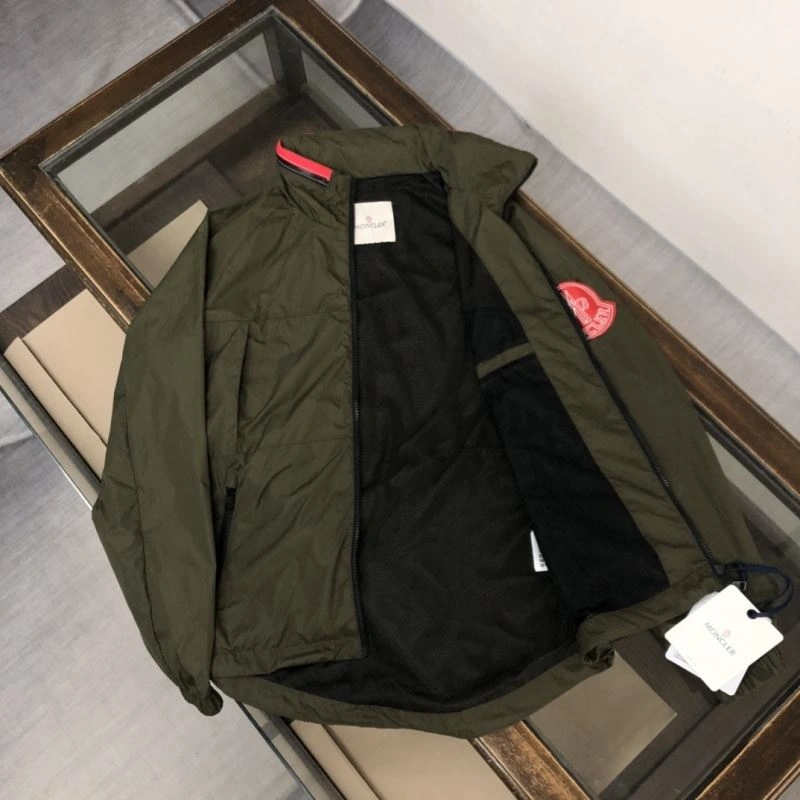 Moncler Outwear Chic 143592