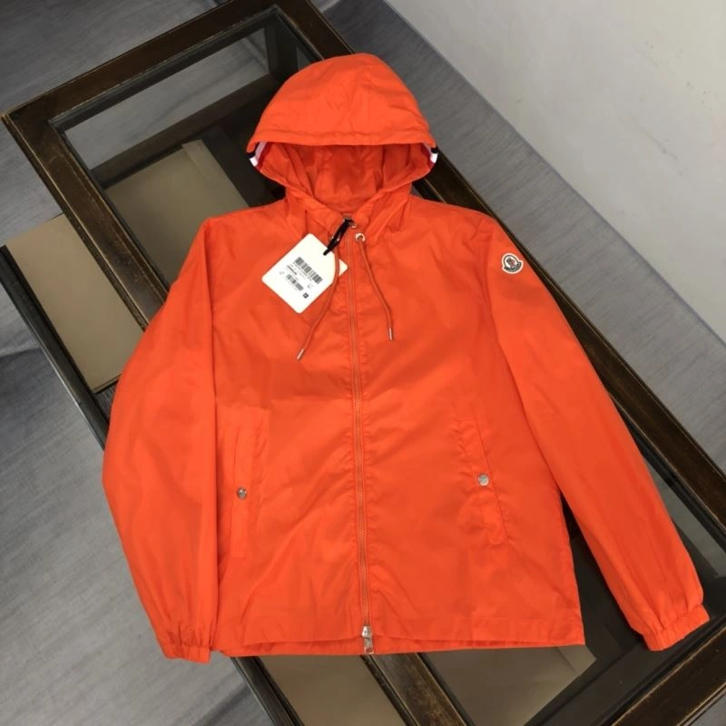Moncler Outwear Trendsetting 143594