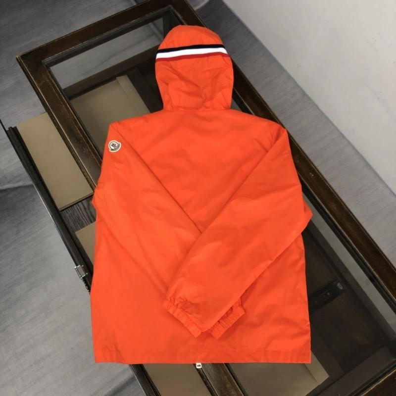 Moncler Outwear Trendsetting 143594