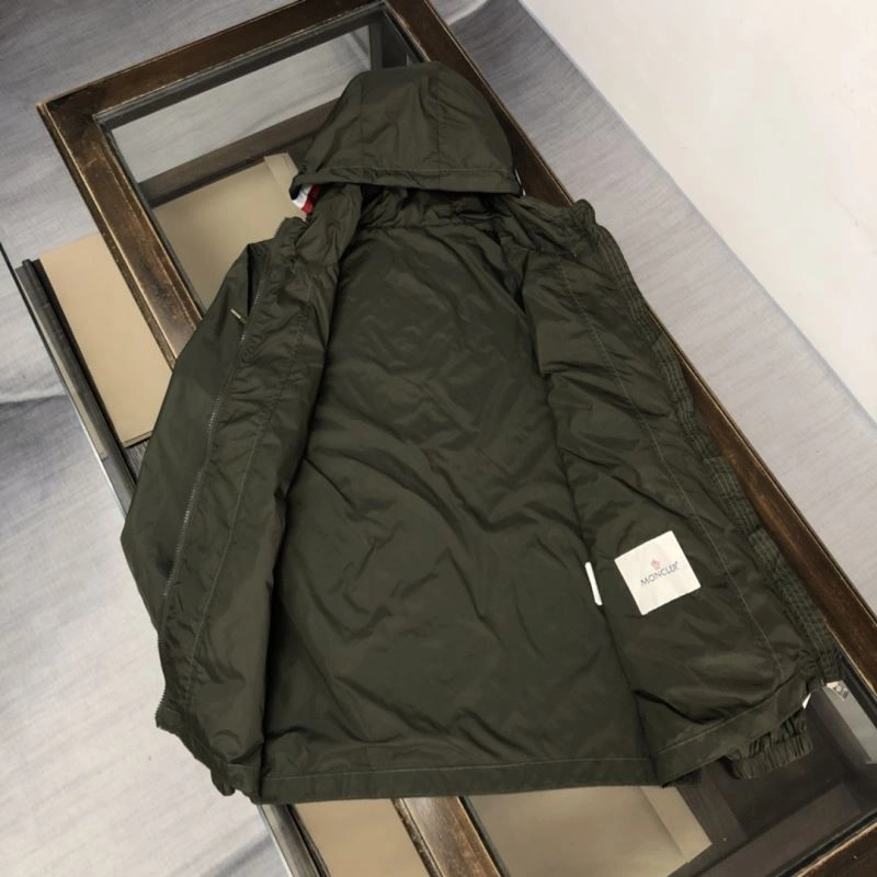 ZipUp Moncler Outwear 143587