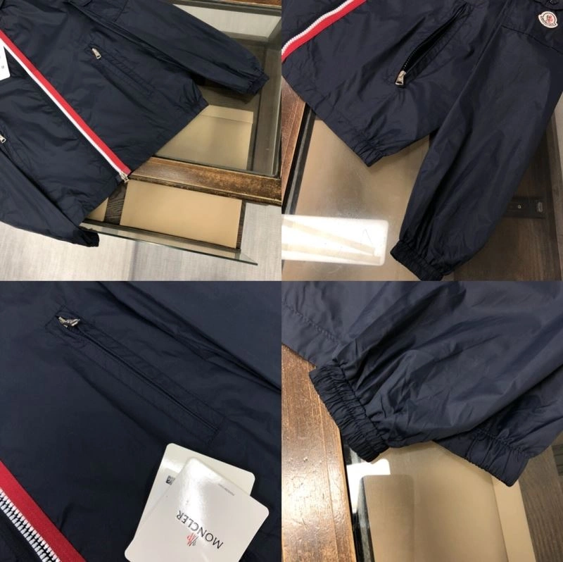 Compact Moncler Outwear 143580