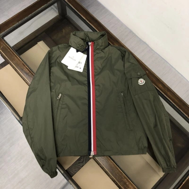 Unisex Moncler Outwear 143585