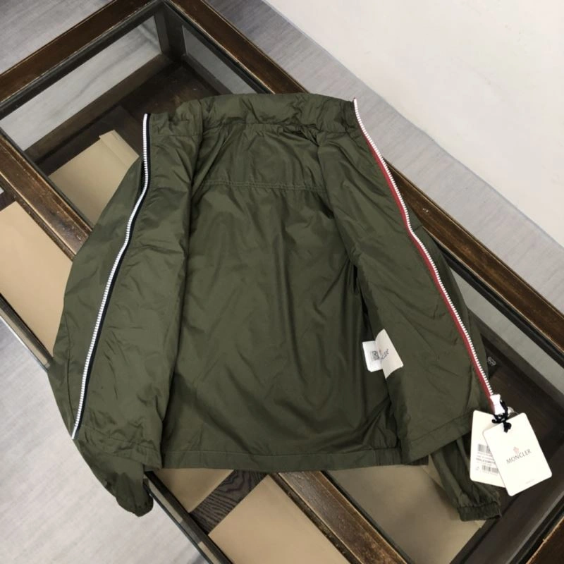 Unisex Moncler Outwear 143585