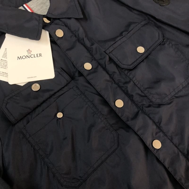 Moncler Outwear SmartChoice 143582