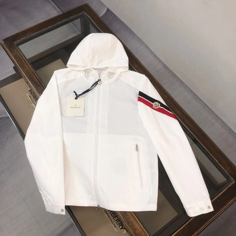 Durable Moncler Outwear 143573