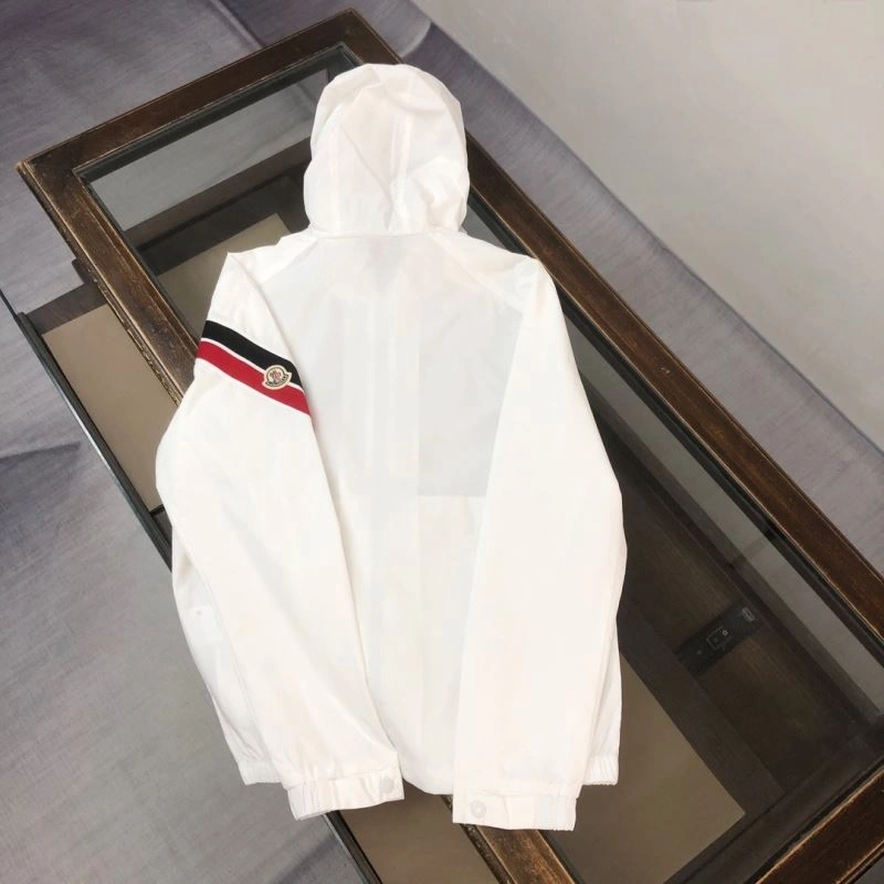 Durable Moncler Outwear 143573