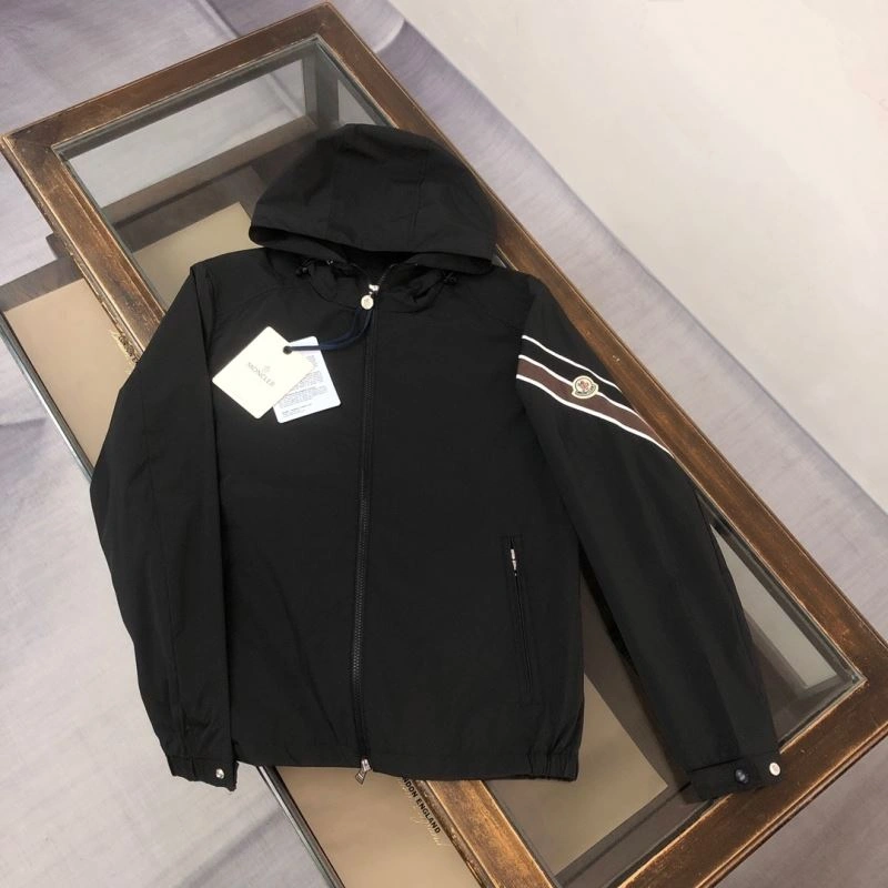 Moncler Outwear Popular 143574