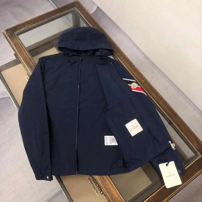 FreshLook Moncler Outwear 143570