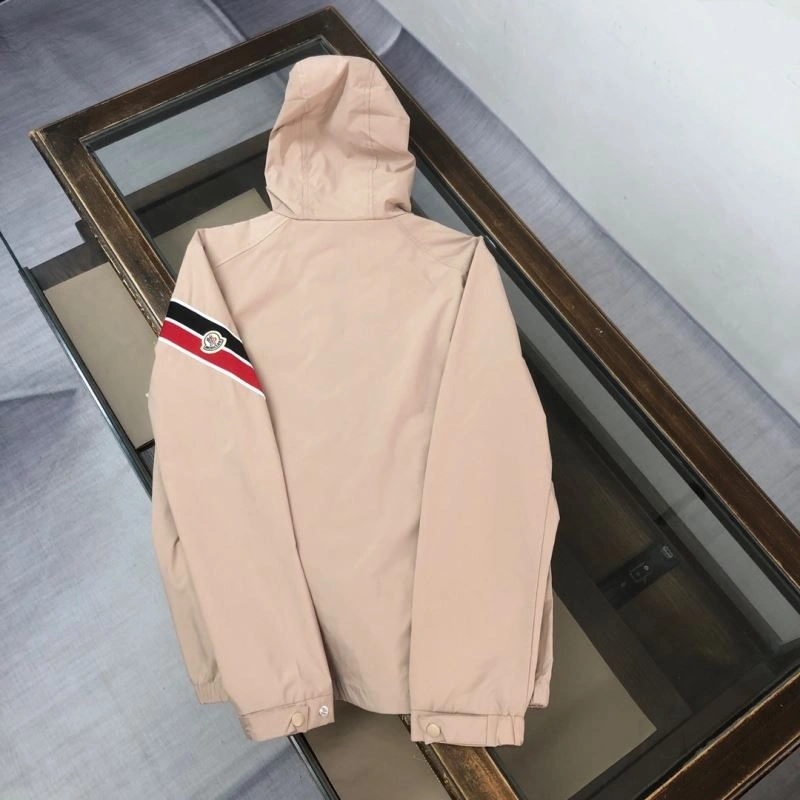 Moncler Outwear TimelessDesign 143647