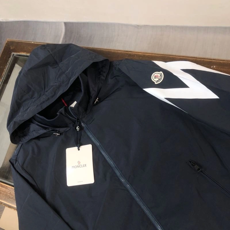 Moncler Outwear Functional 143571