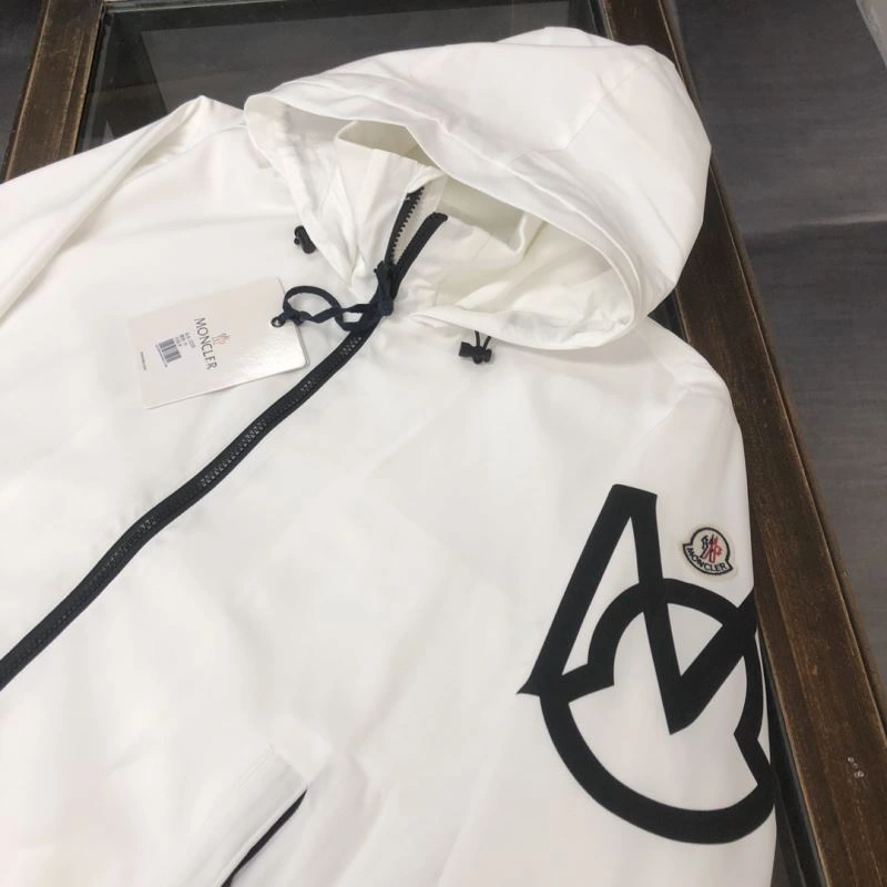 Fashionable Moncler Outwear 143563