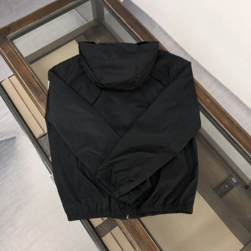 Classic Moncler Outwear 143561