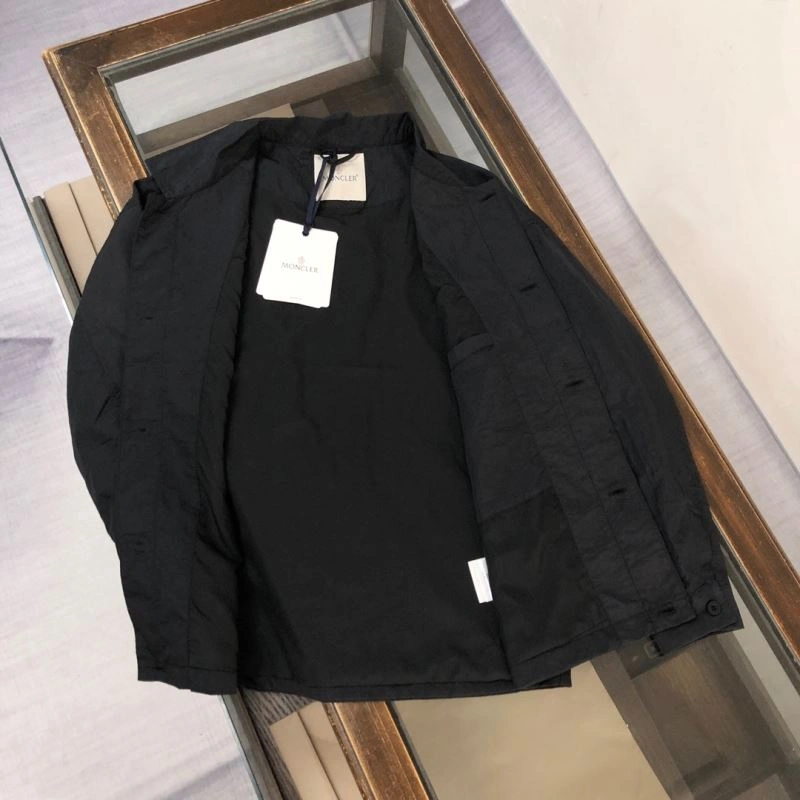 Moncler Outwear GoAnywhere 143554