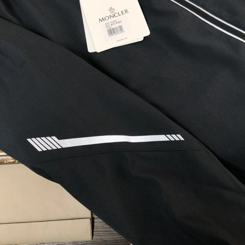 Refined Moncler Outwear 143539
