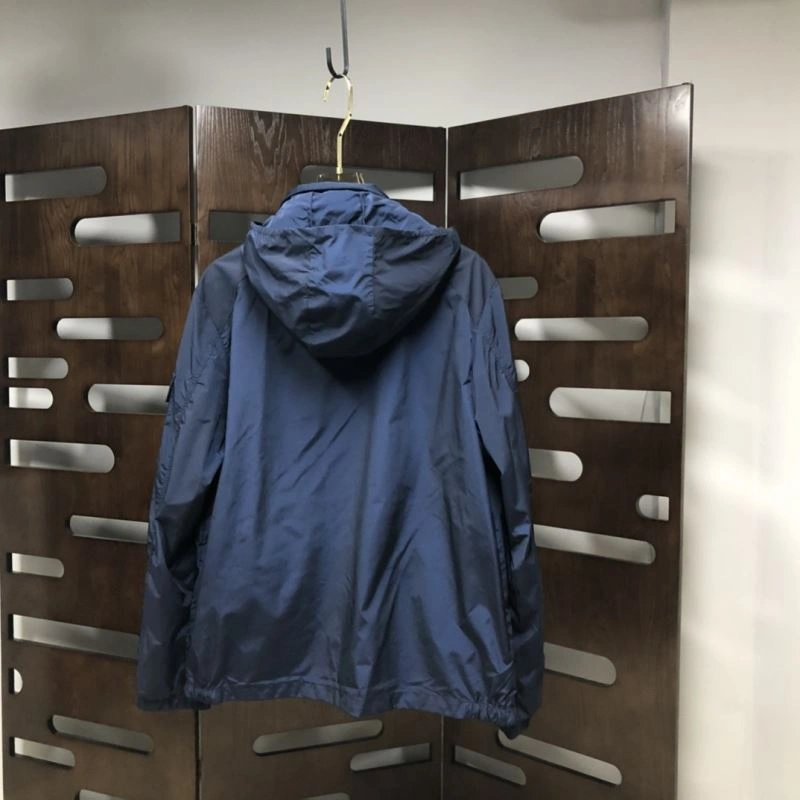 Moncler Outwear Sustainable 143543