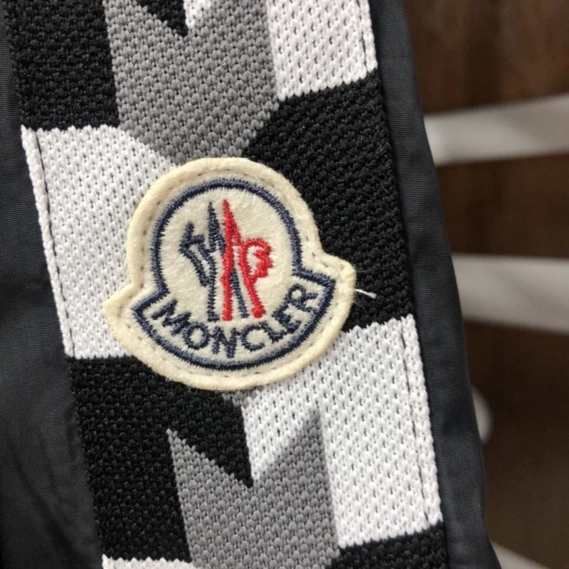 Contemporary Moncler Outwear 143550