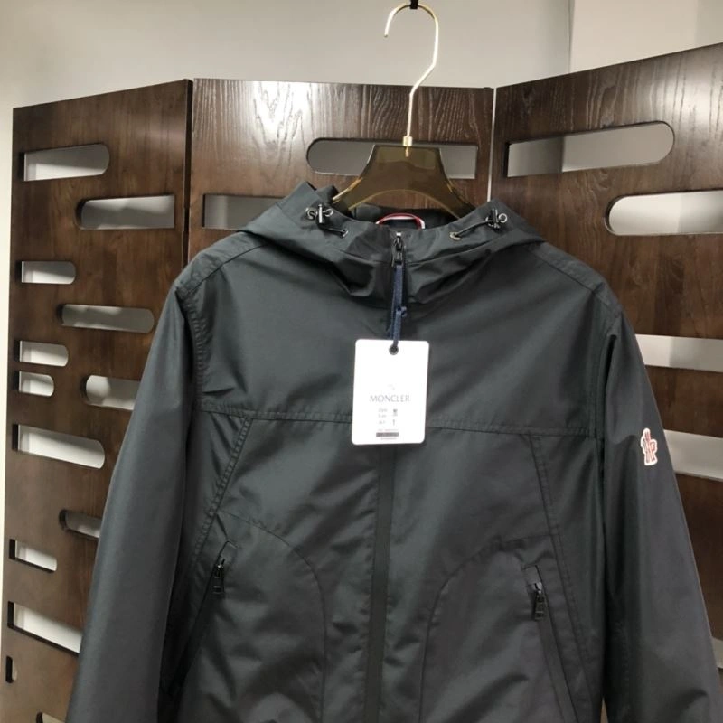 Moncler Outwear GoodFit 143533