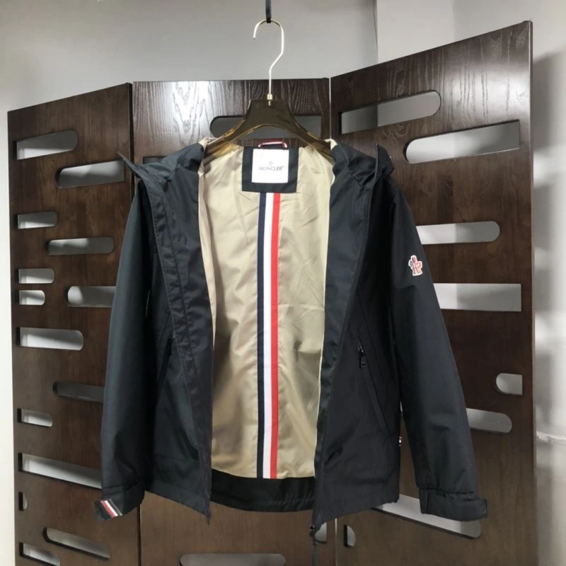 Moncler Outwear GoodFit 143533