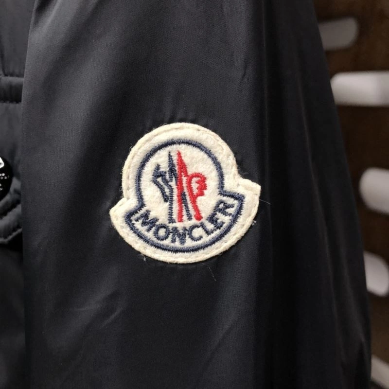ComfortFit Moncler Outwear 143545