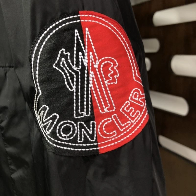 Moncler Outwear Trendy 143555
