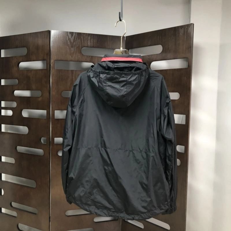 Moncler Outwear Trendy 143555