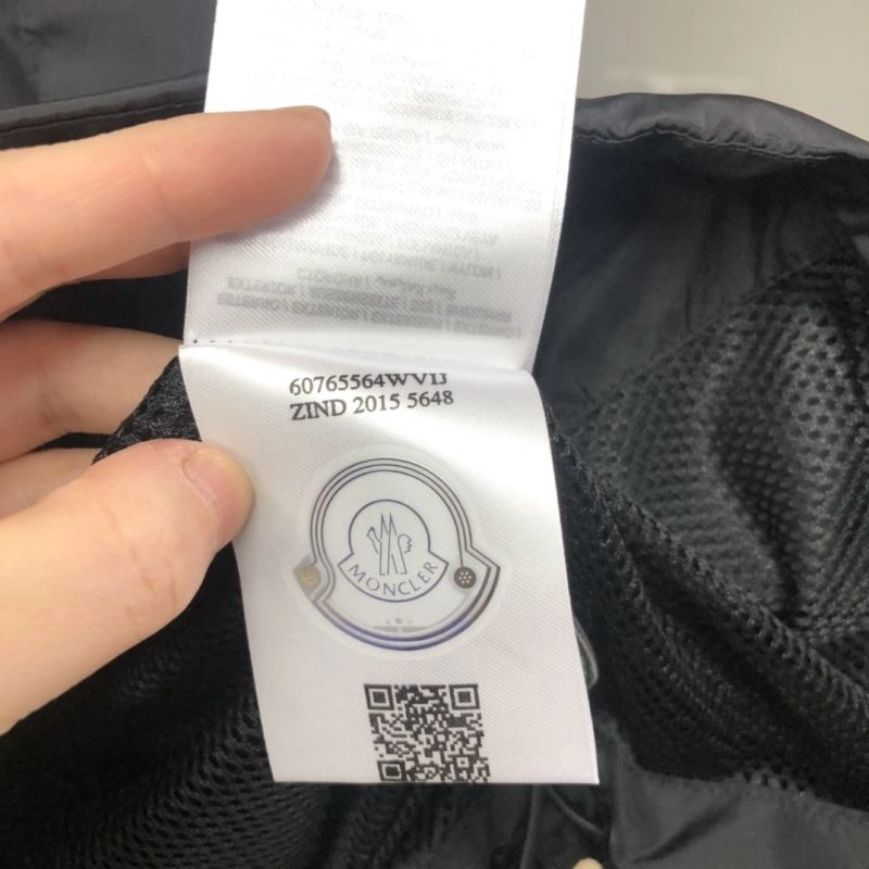 Moncler Outwear Trendy 143555